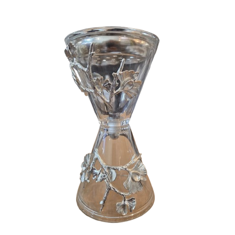 White Smoke Silver Bloom – Delicate. Artistic. Refined